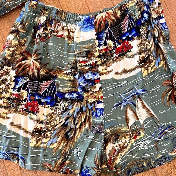 80's Short Set - Hawaiian - Top & Shorts - Chorus Line - Size Small & Medium - Picture 7 of 9